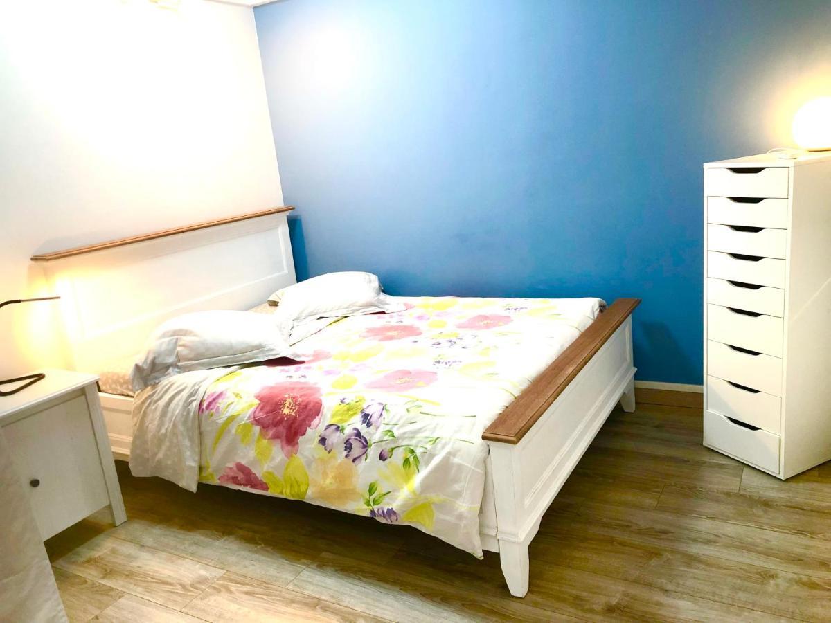 Bedinreims "Burgundy Bottle" 110M2 Exceptional, 4 Chambres Doubles, 2 Bain, Free Park & Wifi, Tout Equipe Екстер'єр фото