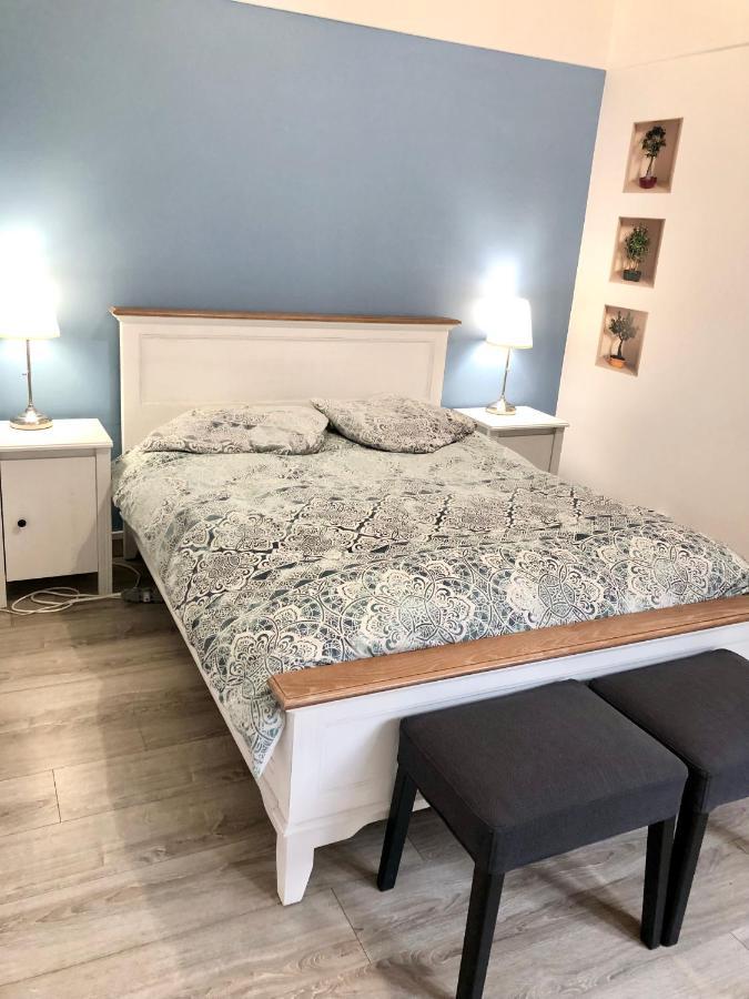 Bedinreims "Burgundy Bottle" 110M2 Exceptional, 4 Chambres Doubles, 2 Bain, Free Park & Wifi, Tout Equipe Екстер'єр фото